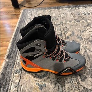 Alpinestars CR-4 Gore-Tex XCR Boots